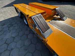 Lowboy